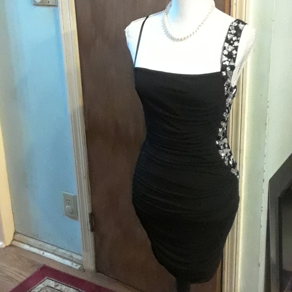 City Triangles Little Black Dress - Picture 3 of 5